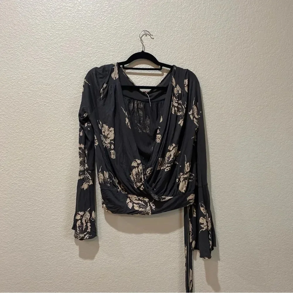 #840 FREE PEOPLE Fiona Black Tan Floral Wrap Blouse w Tie Waist, Bell Sleeves